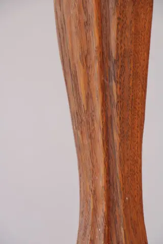 Biddende Maria 1920-1930 - Bauhaus - Hout