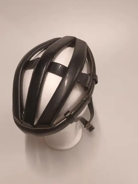 cinelli - vintage fietshelm (1) - Vintage - Leder