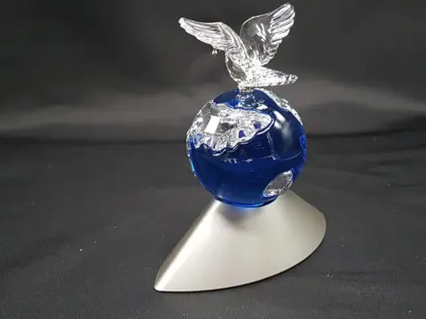 Swarovski - Crystal Planet - 238985 Dove of Peace - Kristal