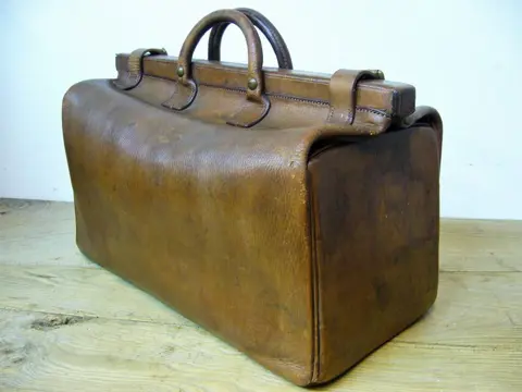 Grote lederen dokters (veearts)- of reistas begin 1900 - Leder