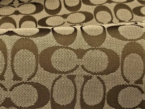 Prachtige Coach New York stof 240x145cm - Hars/polyester, Katoen - 2009