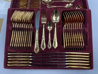 gold cutlery - 'sBs' - Solingen / Deutschland - Model : 'Wenen' - 12 personen / 69 delen - 23/24 karaat verguld - uitstekende staat