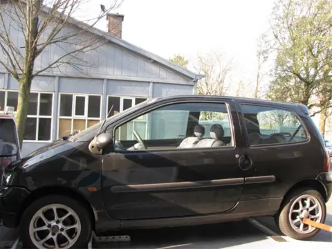 Alle onderdelen Renault Twingo Sloopauto inkoop Den haag