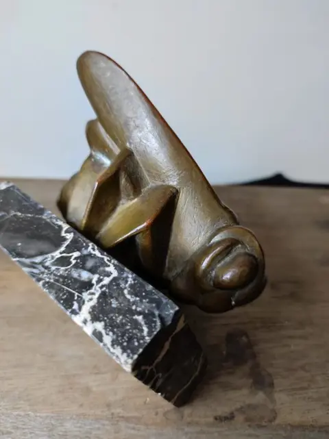 Beeld(je) (1) - Gepatineerd brons