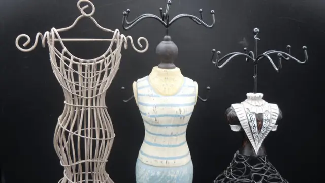 Juwelier Etalagepoppen (8) - Hout, hars, metaal, textiel