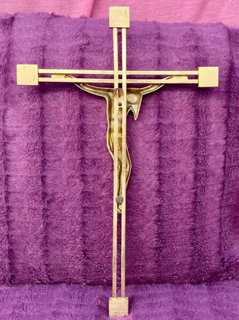 Easo - Crucifix - Aluminium, Brons