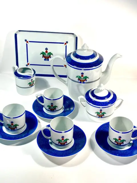 Cartier - Limoges - Theeservies, Het Maison Veinitienne (8) - Porselein