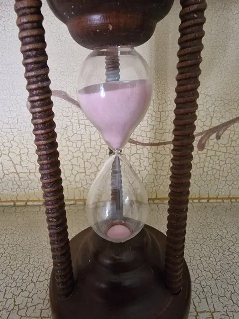 Zandloper (1) - hout en glas