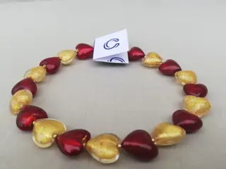 Ketting met rode glaskralen - Glas