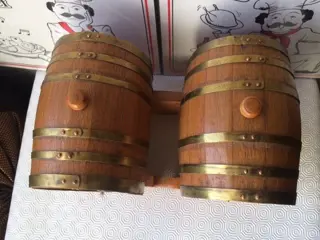 Gérard Lafitte - Set van 2 wijnvaten + schenkkan (2) - Hout