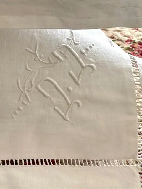 Frans huishoudlinnen. 6 mooie oude kussenslopen. Monogram (6) - Katoen, Linnen - Midden 20e eeuw