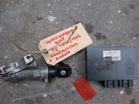 VW Golf IV Contact Slot Sloopauto inkoop Den haag