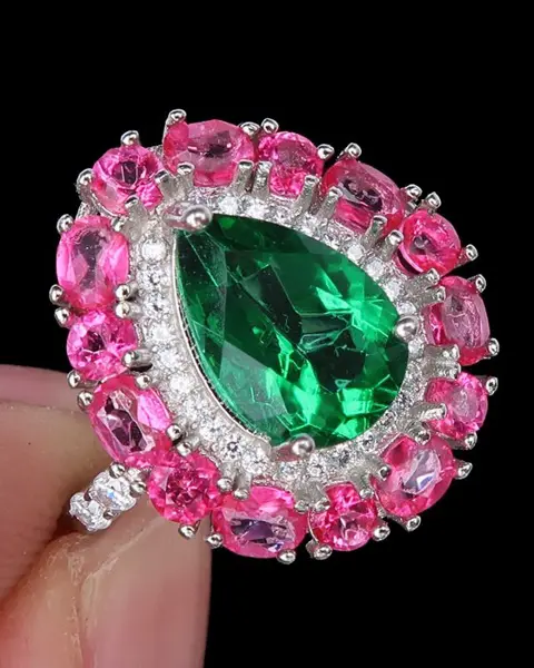 Prachtige grote trouwring versierd met roze en groene topazen - .925 zilver, Roze, groene topaas - rijkdom, welvaart, glorie en erkenning