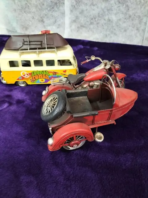 Modelauto (2) - IJzer (gegoten/gesmeed)