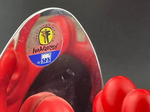 SKS, Fun&Fantasy - Design boekensteunen, ca. 1990 - Metaal en kunststof