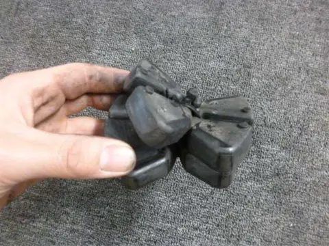 TANDWIELDRAGER Suzuki SV 650 1998 - 2002