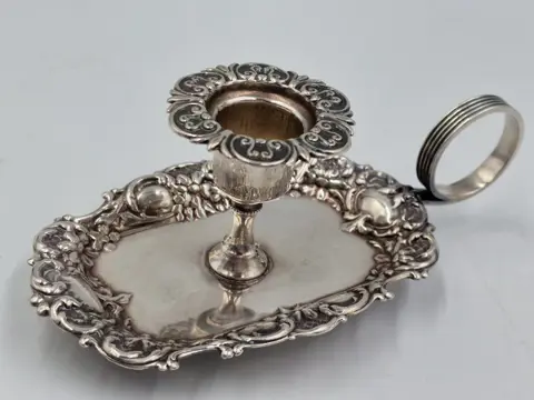 Antieke blaker, gemerkt - Verzilverd