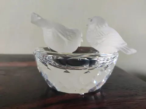 Max Schreck - Swarovski - Bird Bath - 010029 (1) - Kristal