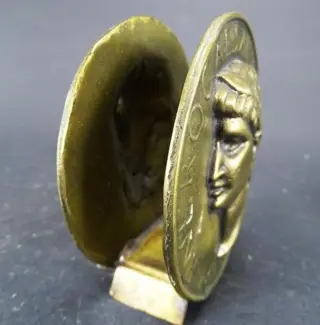 Bronzen tijdschriften/folder Old Castle Bronzes standard (1) - Brons