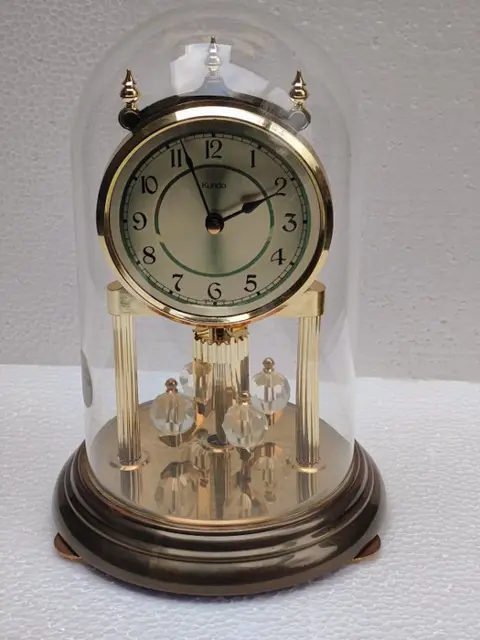 Tafelklok - swarowski, messing, glas en kunstof - Midden 20e eeuw