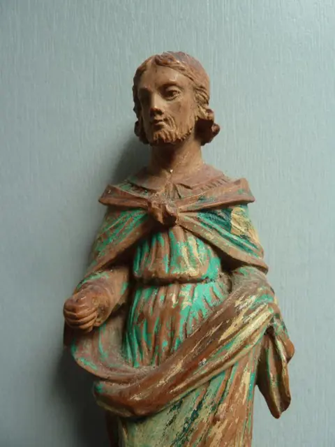 Handgesneden beeld van een religieus figuur uit het begin van de 19e eeuw (1) - Polychroom fruithout