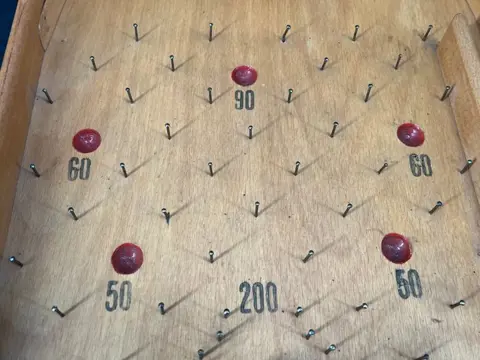 Mooi knikkerspel - Hout