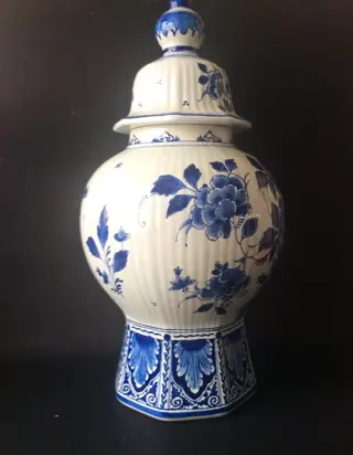 J.H.V.Willigen & W.v.Wolferen - De Porceleyne Fles, Delft - Grote dekselvaas - 50 cm - 1965 - Aardewerk