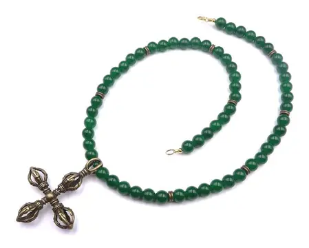 Boeddhistische meditatie ketting - dubbele Dorje / Vajra Talisman - Sluiting goud 14k goud gevuld, smaragd - bescherming, succes, wijsheid