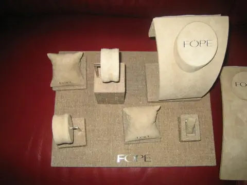 FOPE - sieraden houder (20) - suède