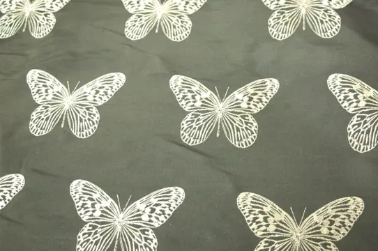 Satijnen vlinderzijdestof - 600 x 140 cm - Zijde - 21e eeuw