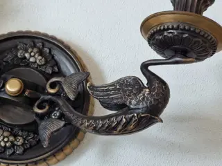 Special wall sconce with mythical swans, very exclusive - Brons