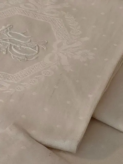 Mooi wit tafelkleed en deze 12 servetten. 234 x 172 cm (13) - Linnen - Begin 20e eeuw