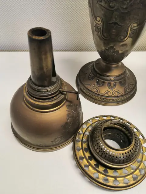 Kosmos - Olielamp (2) - Koper