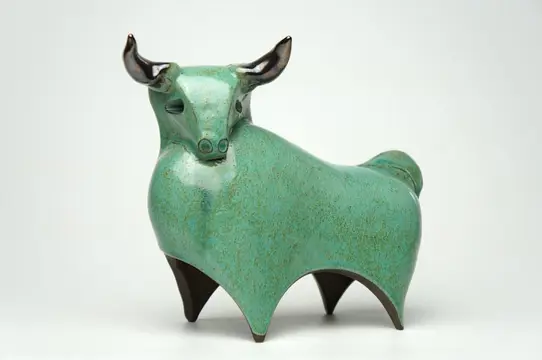 Urszula Despet - Stier - Keramiek