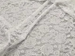 Mechanische Macramè-kantstof van Saroglia & Taverna - 620 x 300 cm - Hars/polyester - 21e eeuw