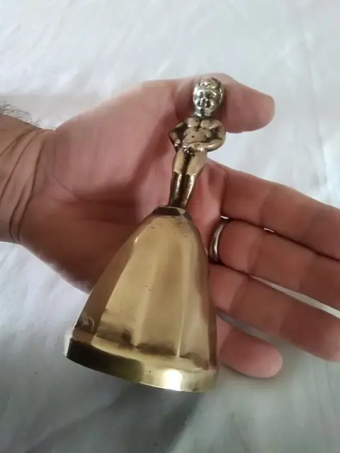 Twee grote klokken / Hollandse molen en Manneken Pis uit Brussel / Brons (2) - Brons