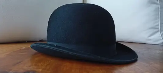 Hoed of helm (1) - Gevoeld