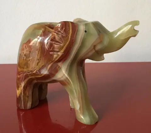 Decoratieve sculpturen (3) - Jade-Onyx-hout