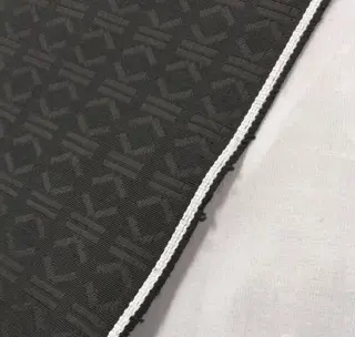 Kenzo zwarte stof - 225 x 140 cm - Hars/polyester - 21e eeuw