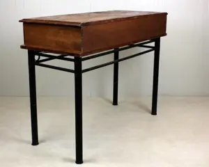 Wandtafel, - twee lades - - Hout, IJzer (gegoten/gesmeed)