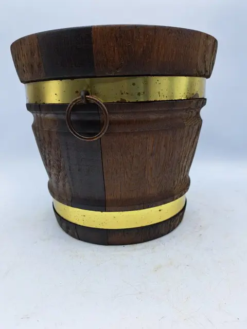 Bloempot. - Hout (Eik), Messing