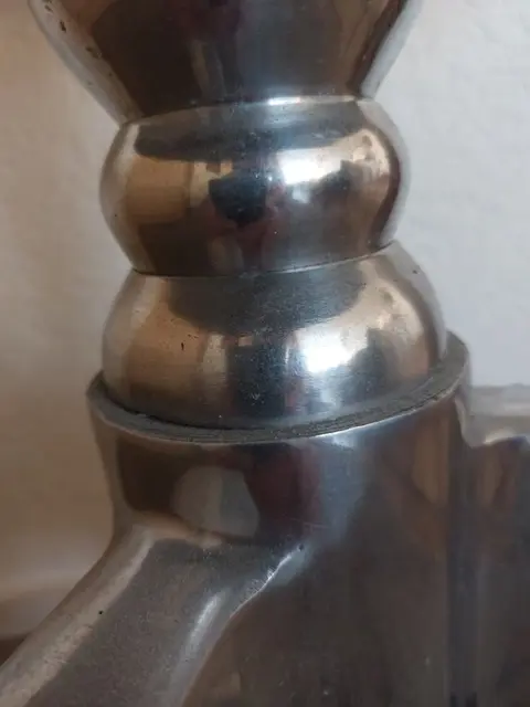 Volledig uit aluminium vervaardigd bijzet tafeltje, - Aluminium