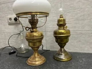 Lot van Koperen lamp met opaline kap / koperen olielamp en oude glazen karaf - Glas, Koper, Opaline glas
