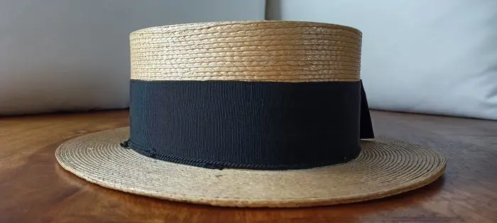 Hoed of helm (1) - Rietje