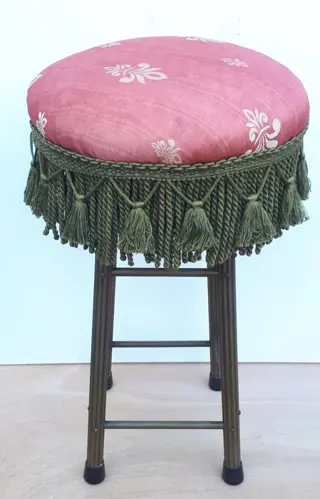 Vintage Pianokruk (1) - hout/stof/metaal