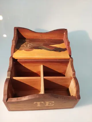 Bijzondere thee doos - Messing, diverse houtsoorten (en been?)