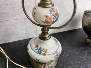Grote Olielamp met porselein en kap - Metaal porselein glas