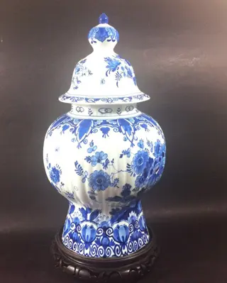 G.Koolhaas - De Porceleyne Fles, Delft - Grote dekselvaas pauw - 38 cm - 1972 - Aardewerk