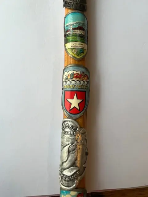 Versierde wandelstok (1) - Hout