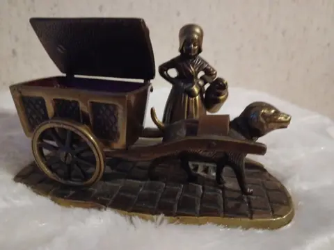 Beeldje(s) (1) - Messing